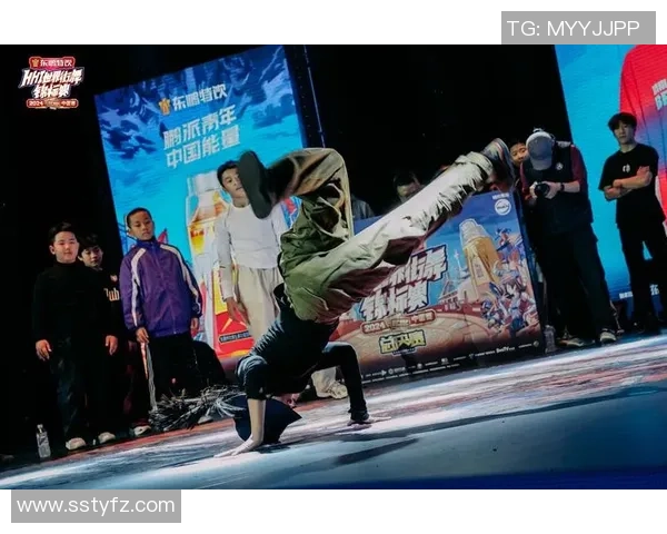 武汉街舞队在世界攀岩锦标赛中的成长历程与奋斗精神揭秘