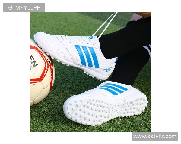 足球明星女士必备好鞋推荐让你在场上场下都闪耀 足球明星女士必备好鞋推荐让你在场上场下都闪耀