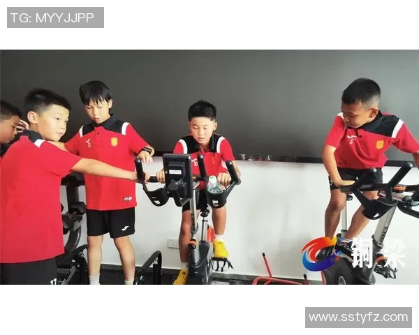 足球明星帅哥哥的魅力与成就揭秘让我们一起走进他们的精彩人生与职业生涯 足球明星帅哥哥的魅力与成就揭秘让我们一起走进他们的精彩人生与职业生涯