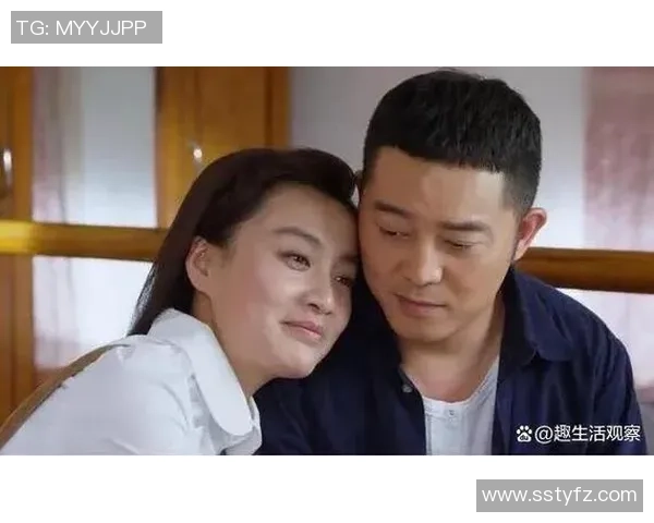 足球明星情感之路揭秘历任女友背后的故事与风采