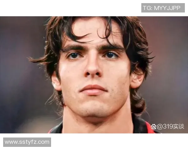 足球明星挂壁之谜揭晓谁是这位传奇球员的真实身份