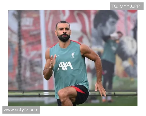 足球明星最酷发型女生的时尚灵感与潮流搭配解析 足球明星最酷发型女生的时尚灵感与潮流搭配解析